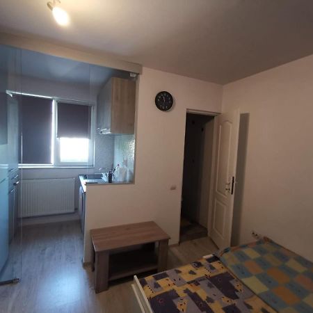 Holidays Inn Studio بوخارست المظهر الخارجي الصورة
