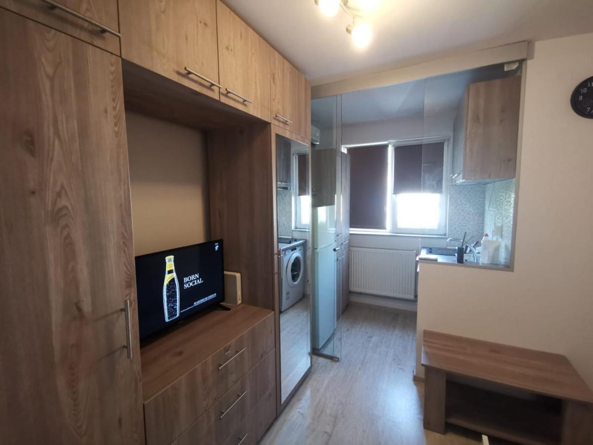 Holidays Inn Studio بوخارست المظهر الخارجي الصورة